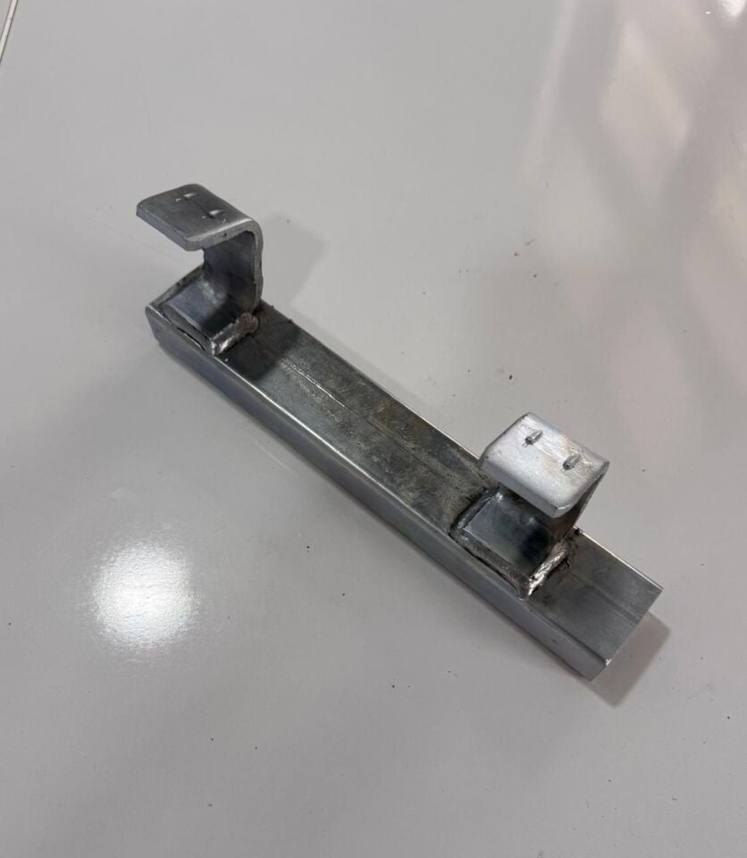 320MMX 30X50X2MM PROFİLLİ KANCALI SAC KALAS KAFASI